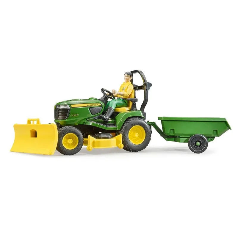 Bruder John Deere Lawn Tractor w Trailer & Gardener/Figure