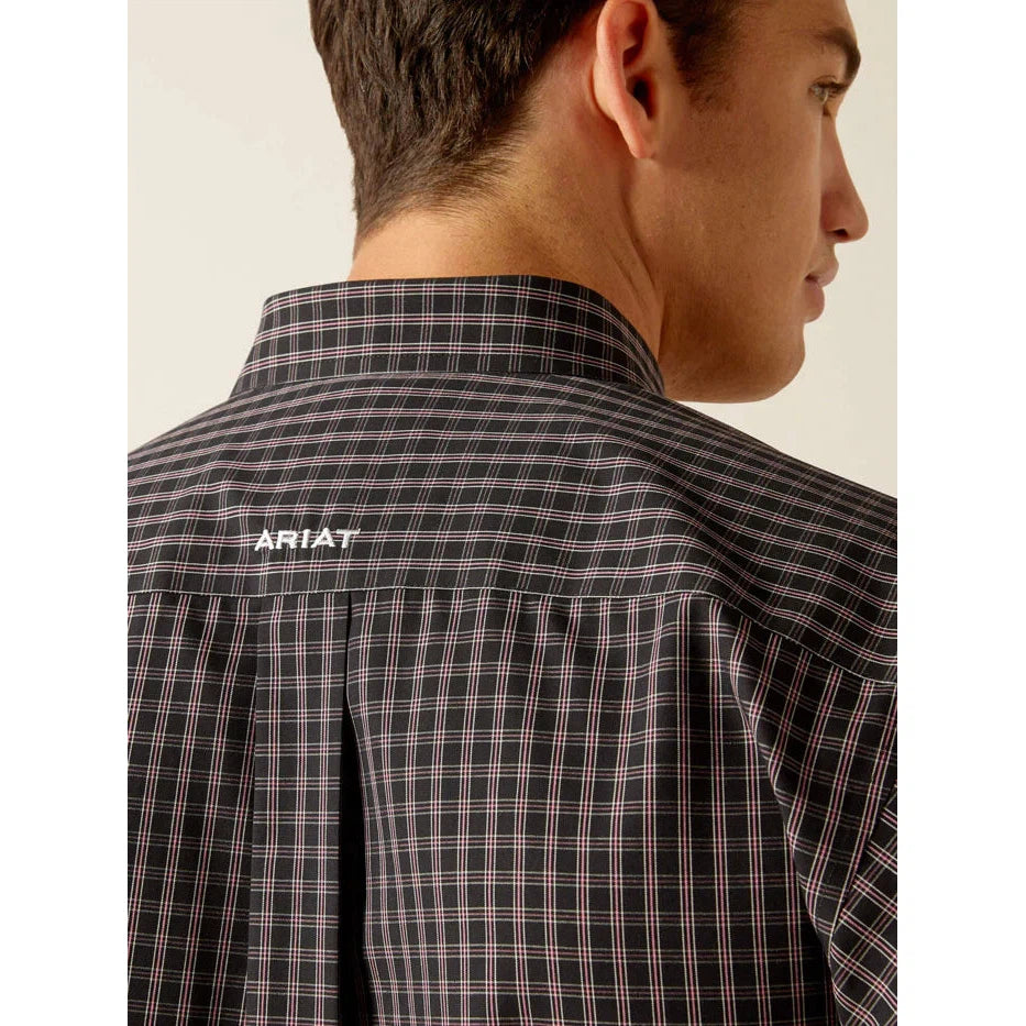 Ariat Men's Wrinkle Free Brooklyn Fitted Long Sleeve Shirt - Black