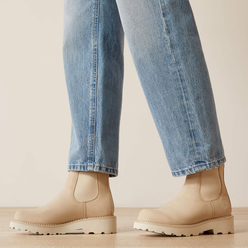 Ariat Ultra High Rise Tomboy Straight Leg Jeans - Concord