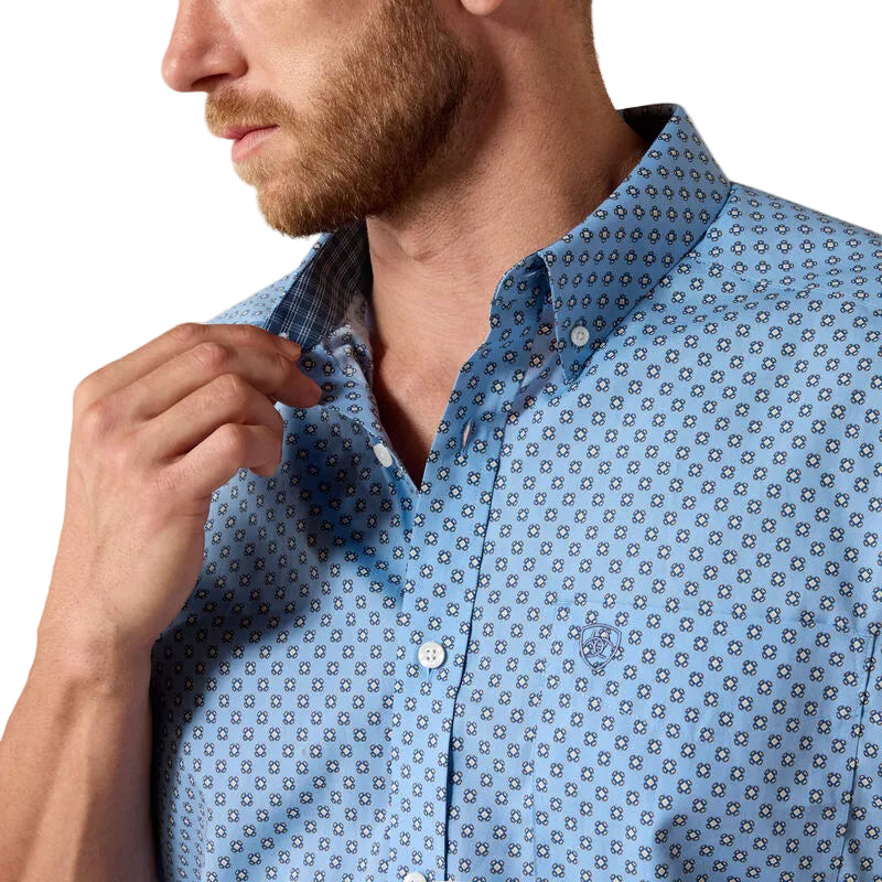 Ariat Men's Wrinkle Free Cash Classic Fit Shirt- Blissful Blue Medallion Print