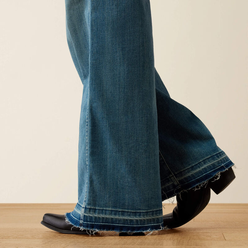 Ariat Women's Ultra High Mavis Wide Leg Jeans- Delaware