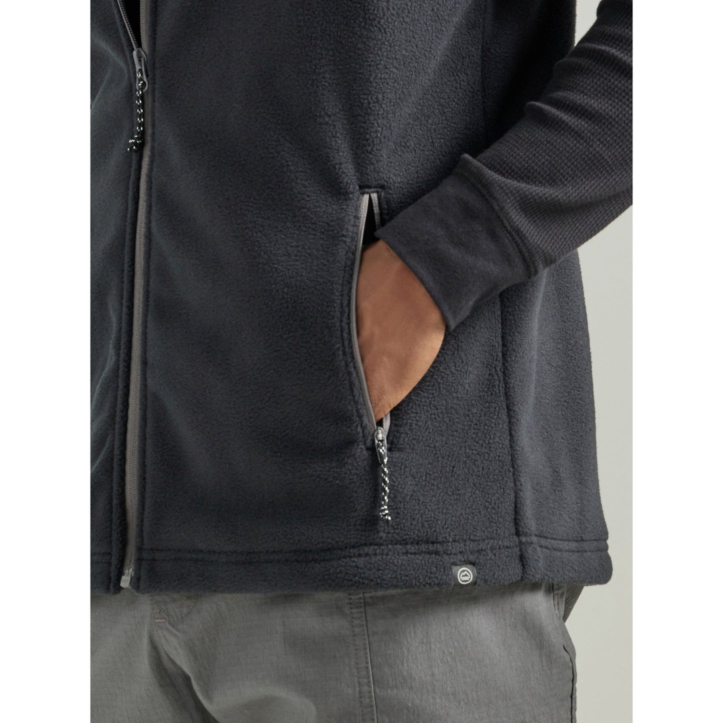 Wrangler Men's ATG Weekend Fleece Vest - Charcoal