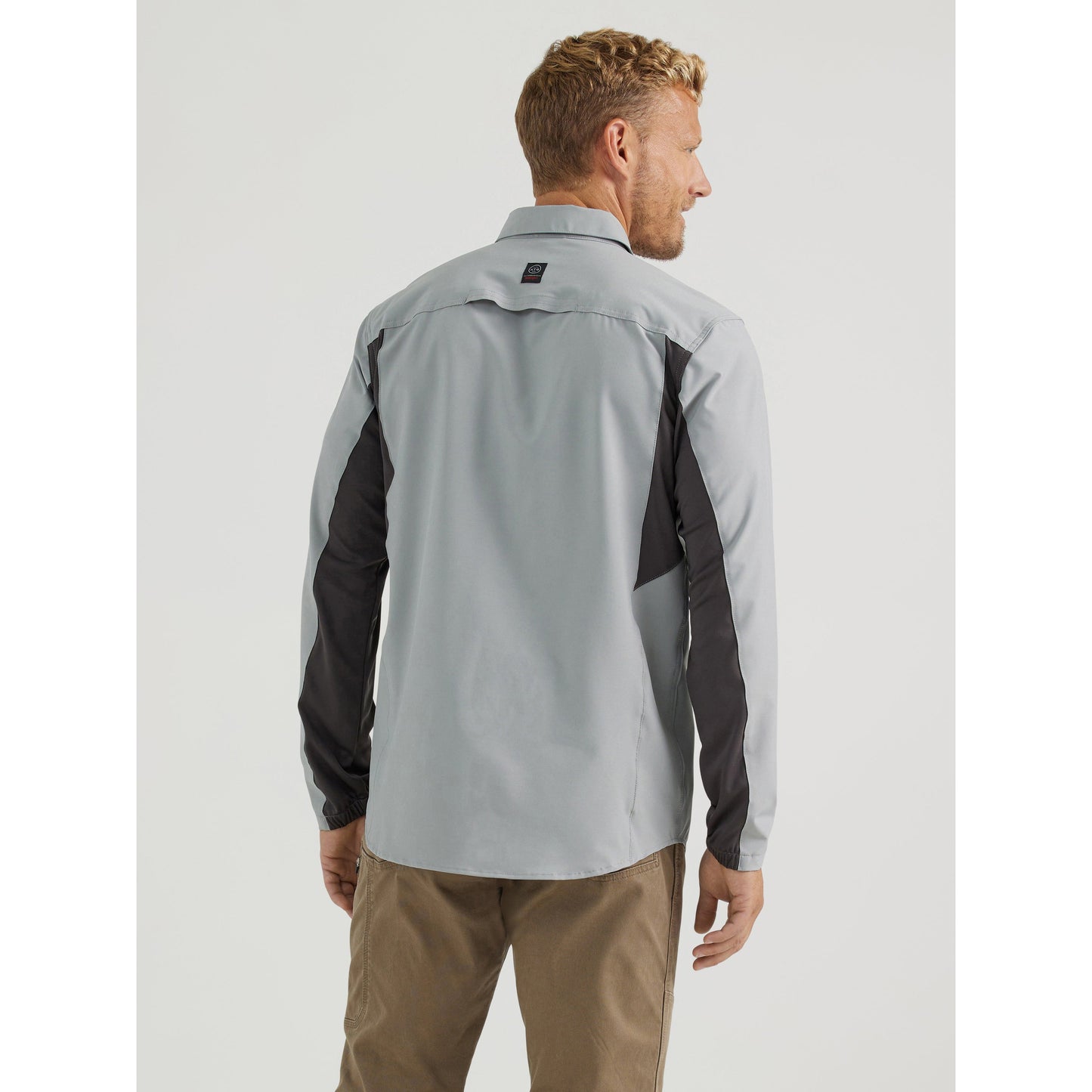 Wrangler Men's ATG Long Sleeve Valley Lake Shirt - Monument