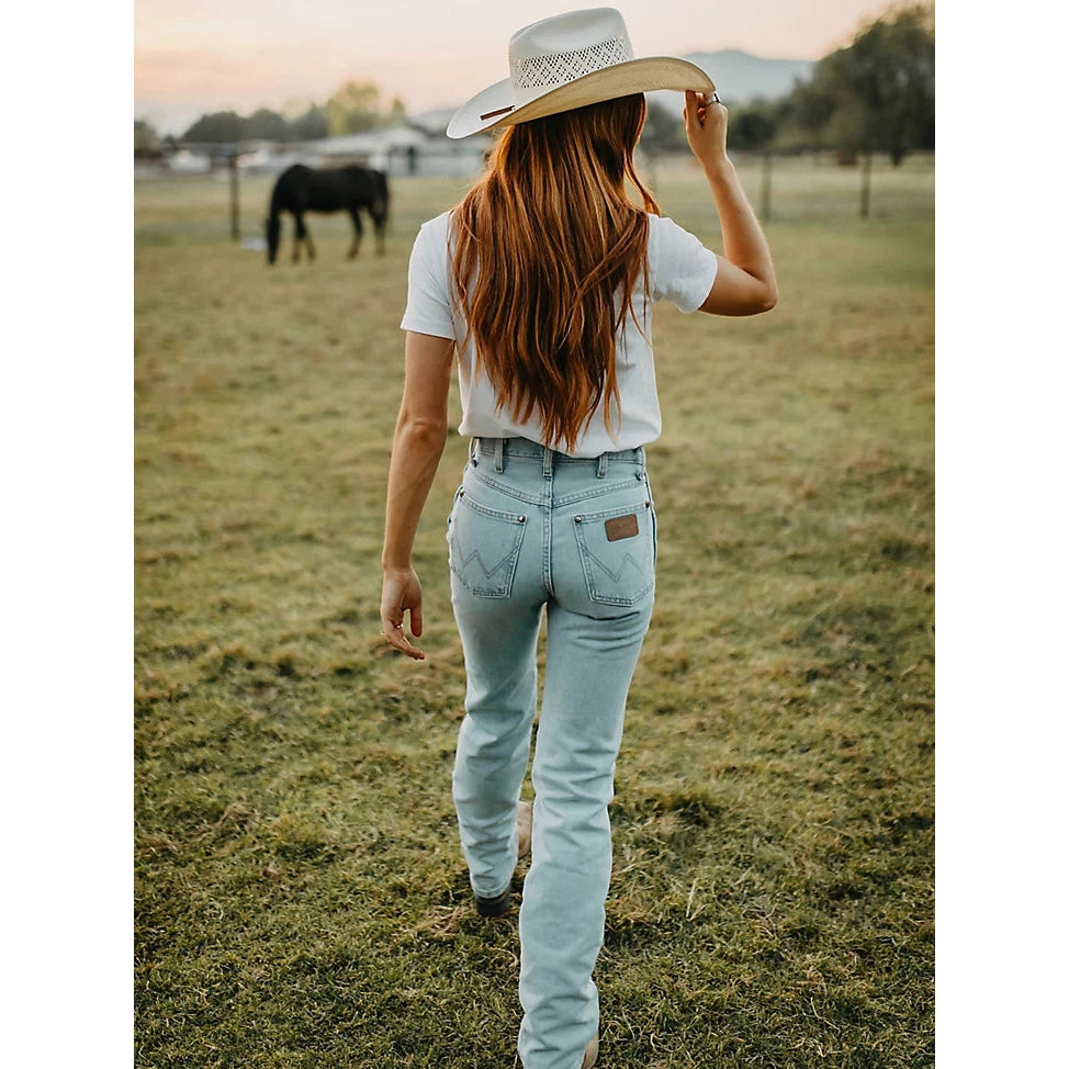 Wrangler Women's Cowboy Cut Slim Fit Jeans - Bleach