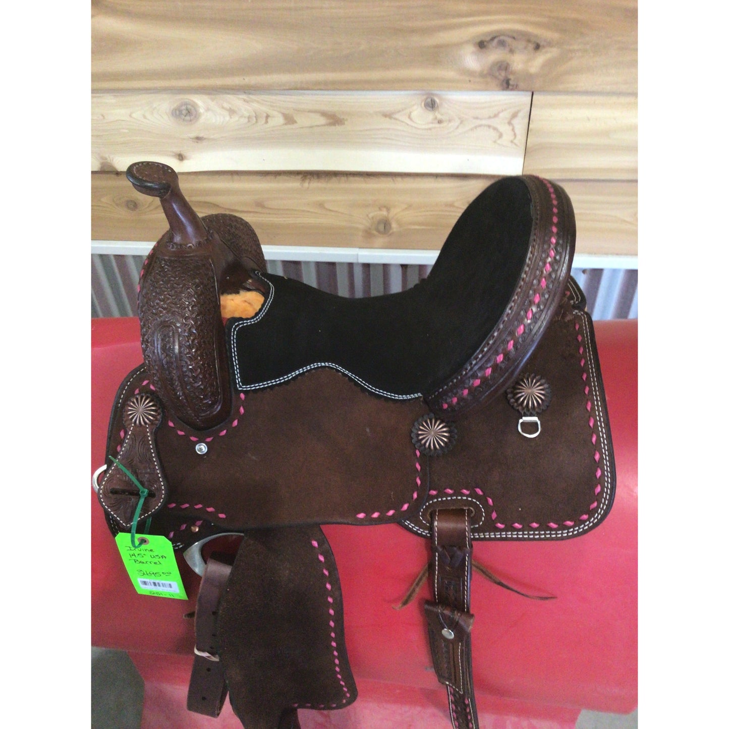 Irvine USA 14.5" Barrel Saddle