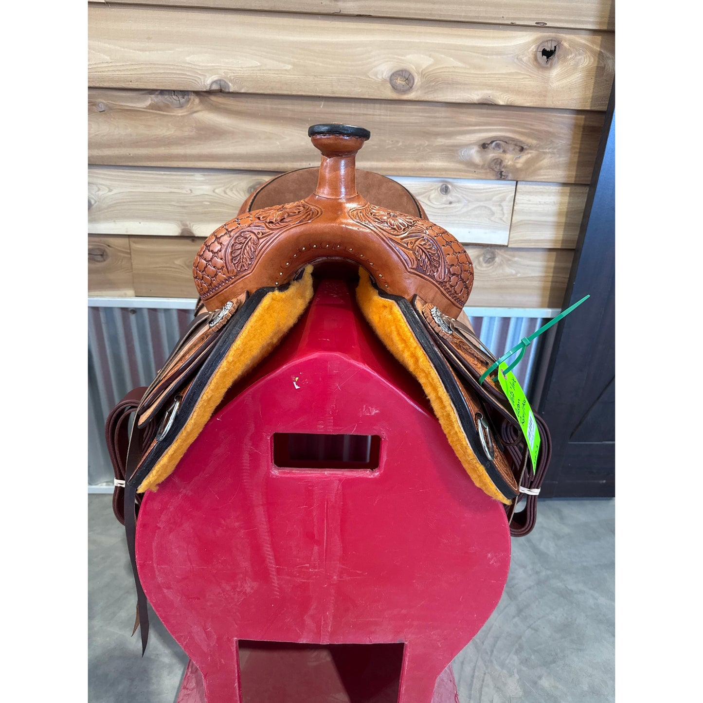 Irvine Custom 16.5" Association Saddle
