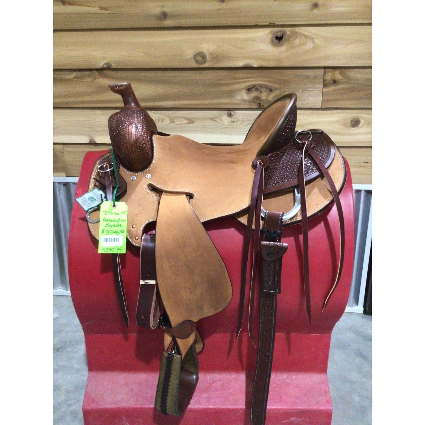 Irvine 17" Association Saddle