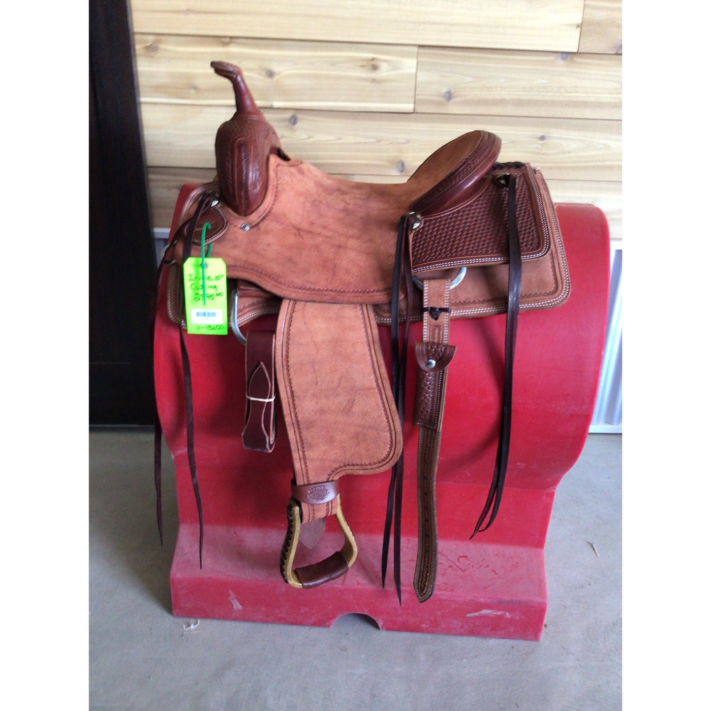 Irvine 15" Cutting Saddle