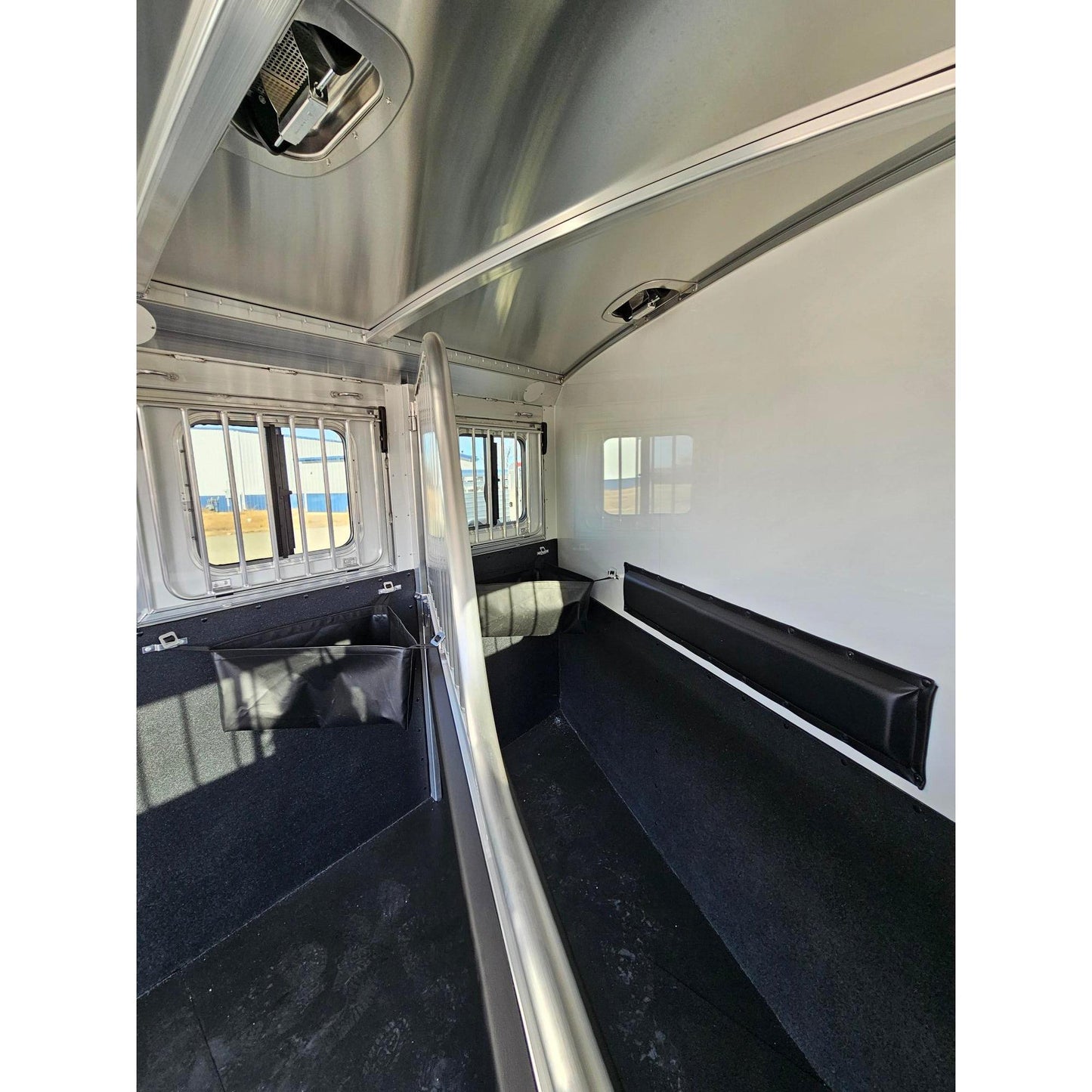2026 4-Star 11' 2-Horse Slant Load Bumper Pull