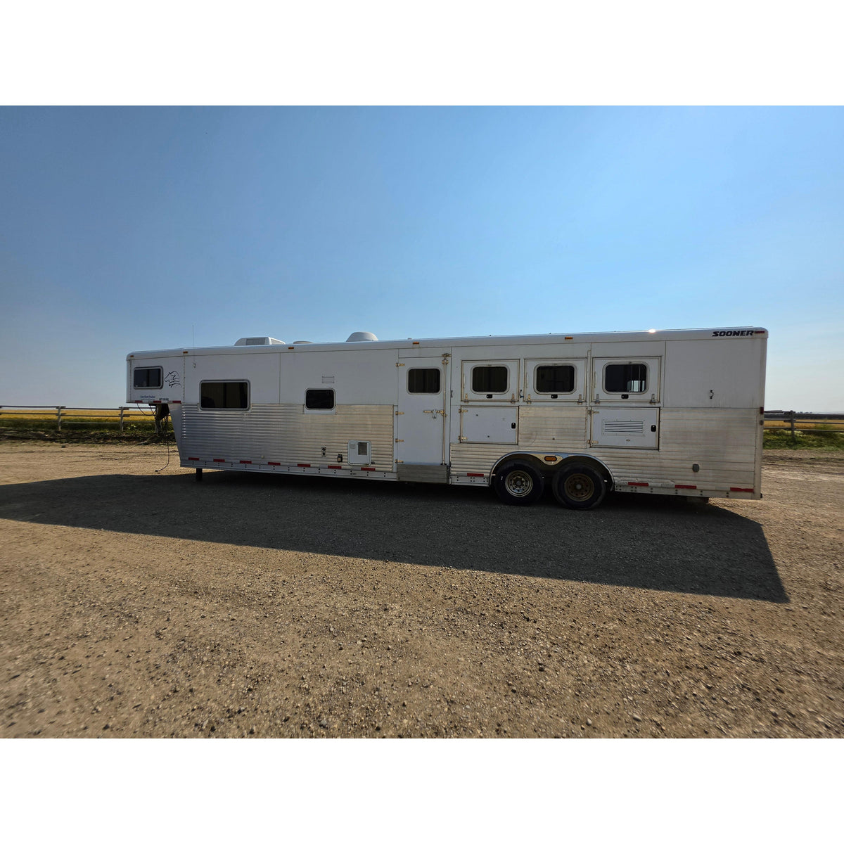2005 Sooner Living Quarter SE415