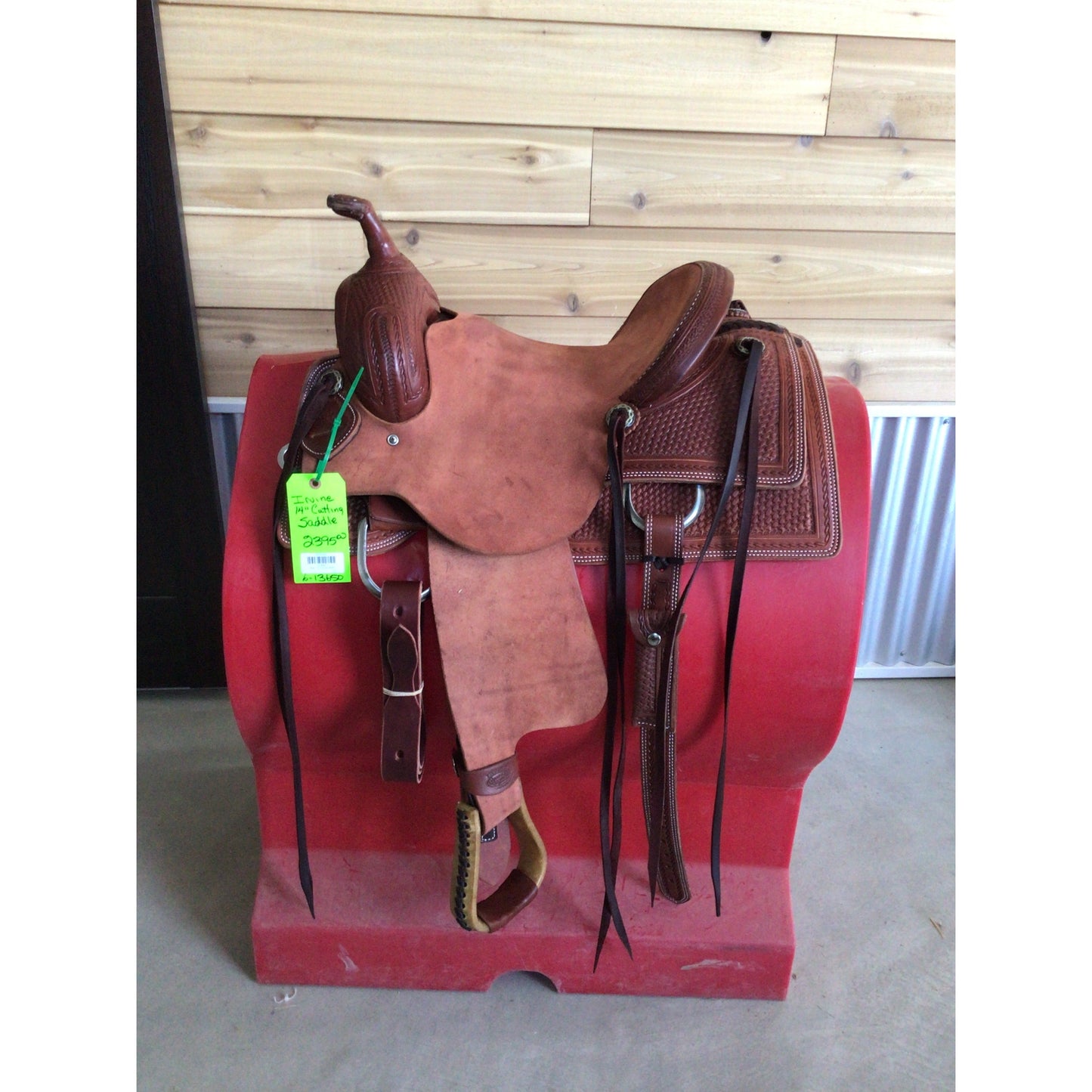 Irvine 14" Cutting Saddle