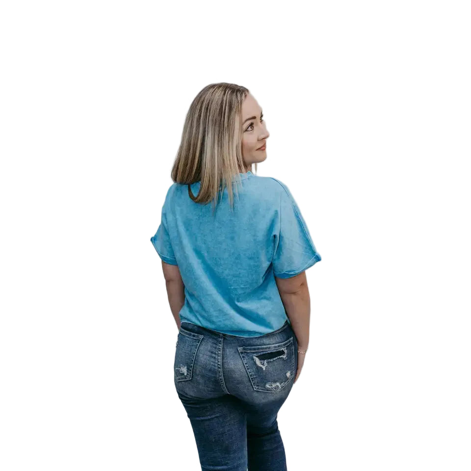 Merigold Kiss Women's Short Sleeve Star Acid Wash Crop Tee Shirt