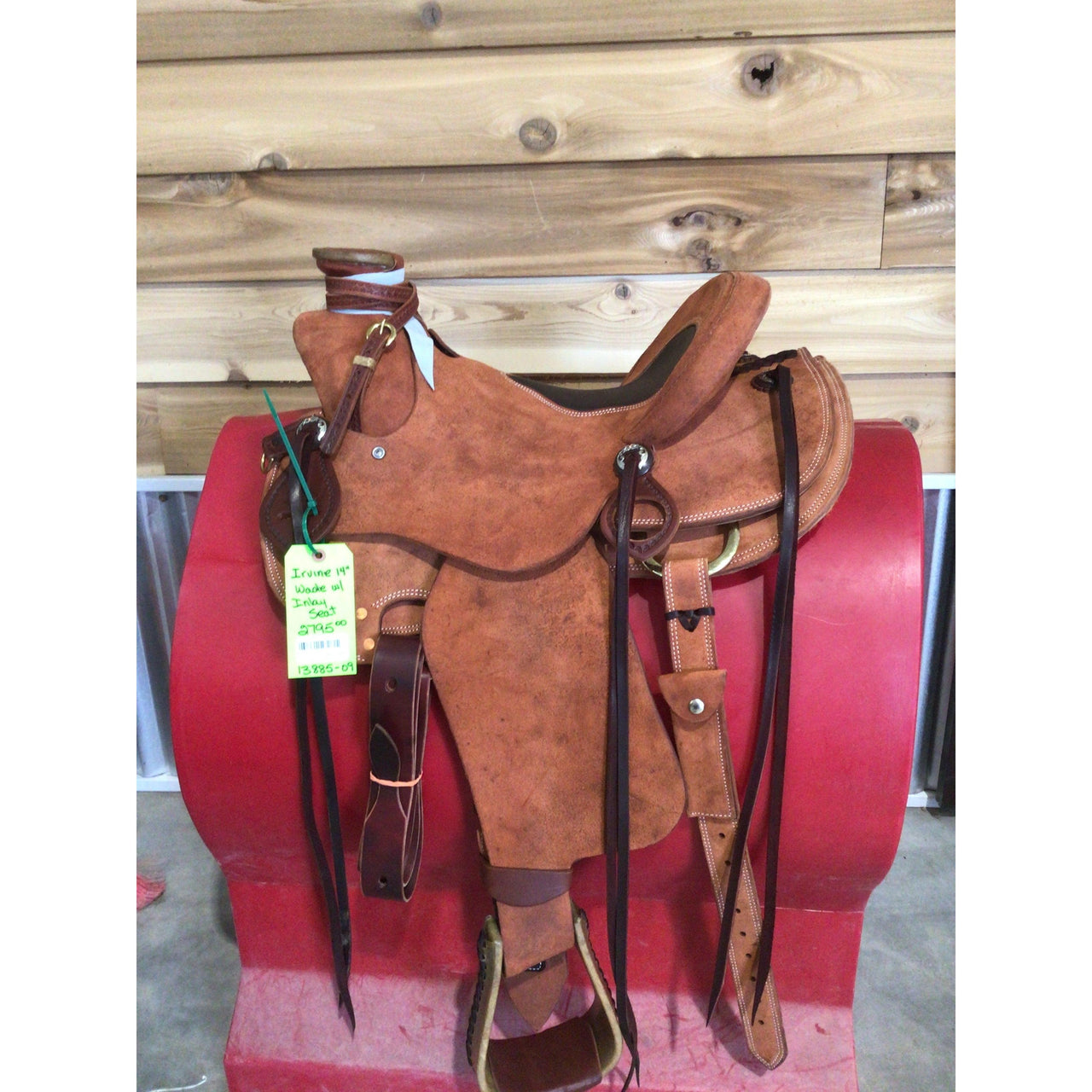Irvine's 14" Wade Saddle w/ Inlay Seat