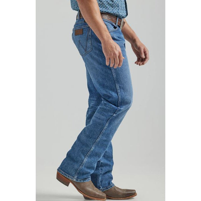 Wrangler Men's Retro Premium Slim Boot Jean