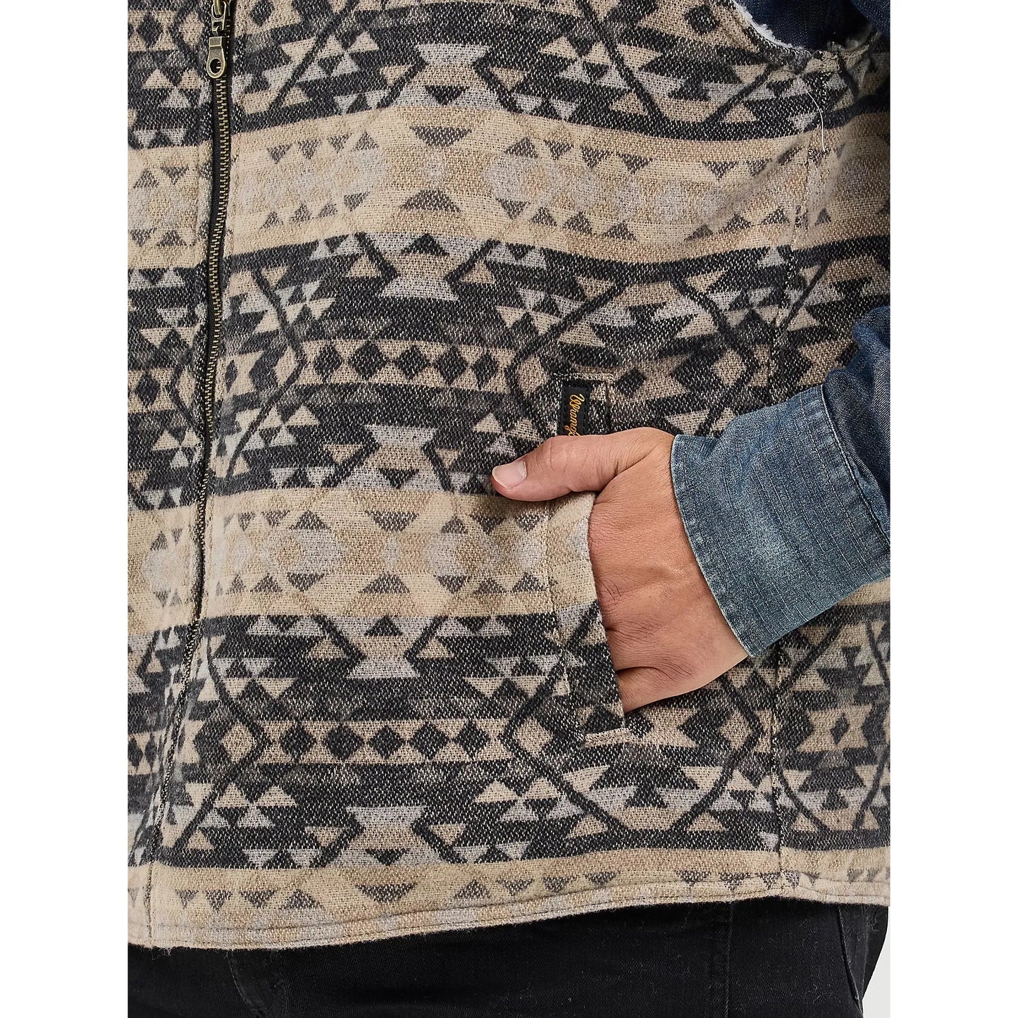 Wrangler Men's Sherpa Lined Jacquard Vest- Raven