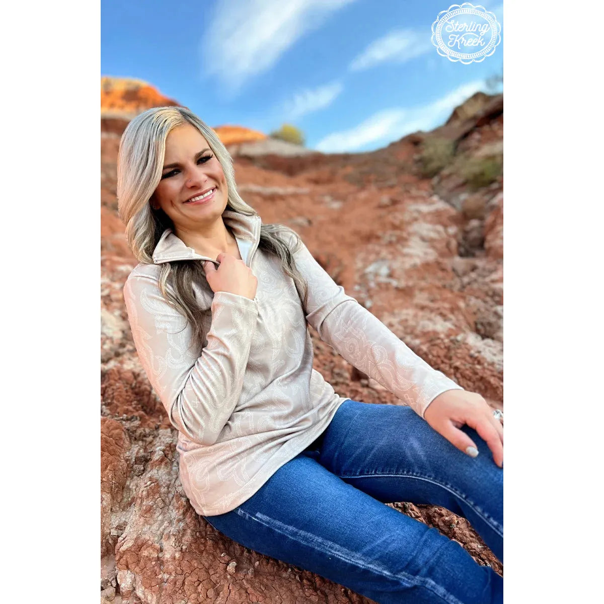 Sterling Kreek Women's Long Sleeve The Dusty Roads Pullover- Tan