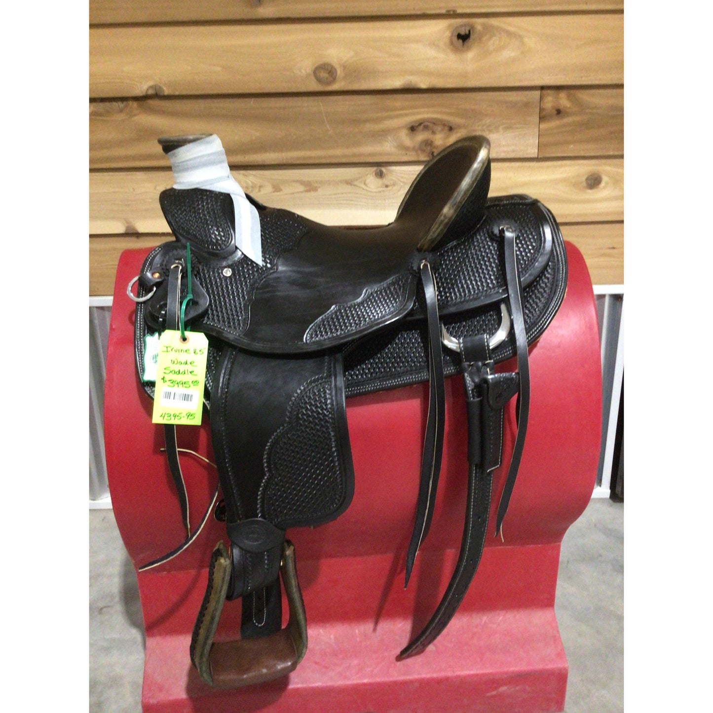 Irvine 16.5" Wade Saddle