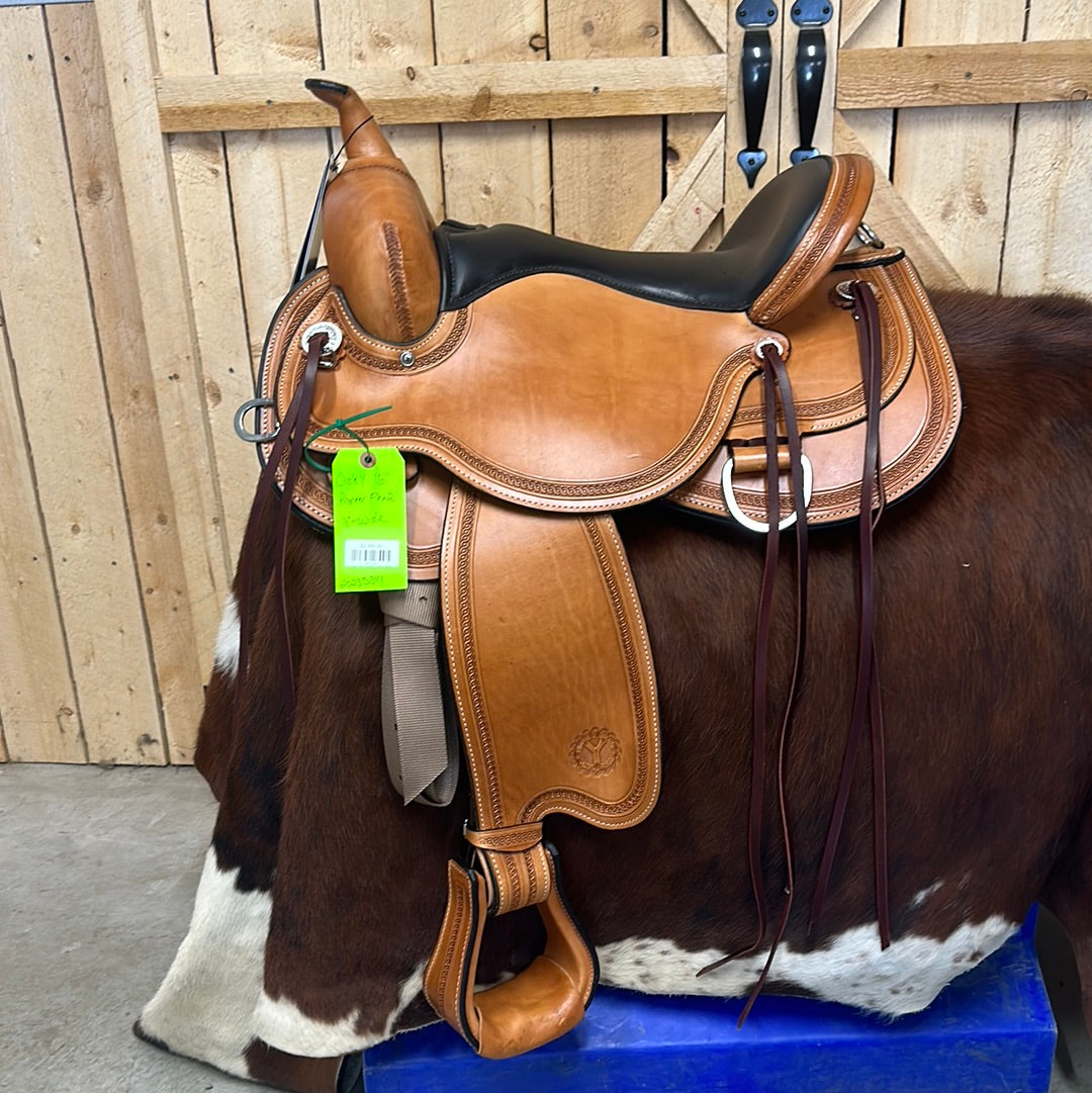Circle Y 16” Pioneer Flex Trail Saddle X-Wide
