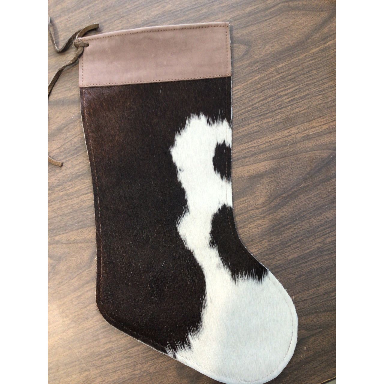 D2W Trading Cowhide Assorted Colored Stocking