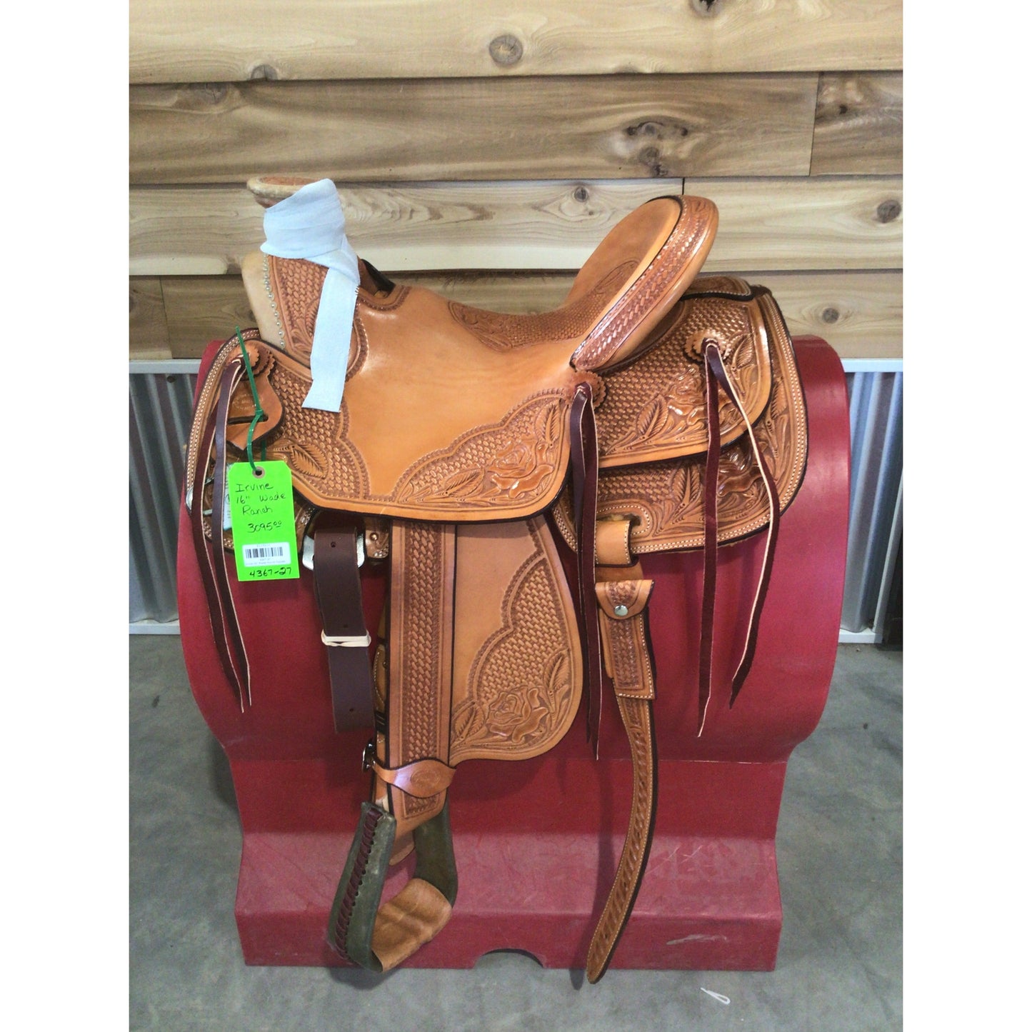 Irvine 16" Wade Ranch Saddle