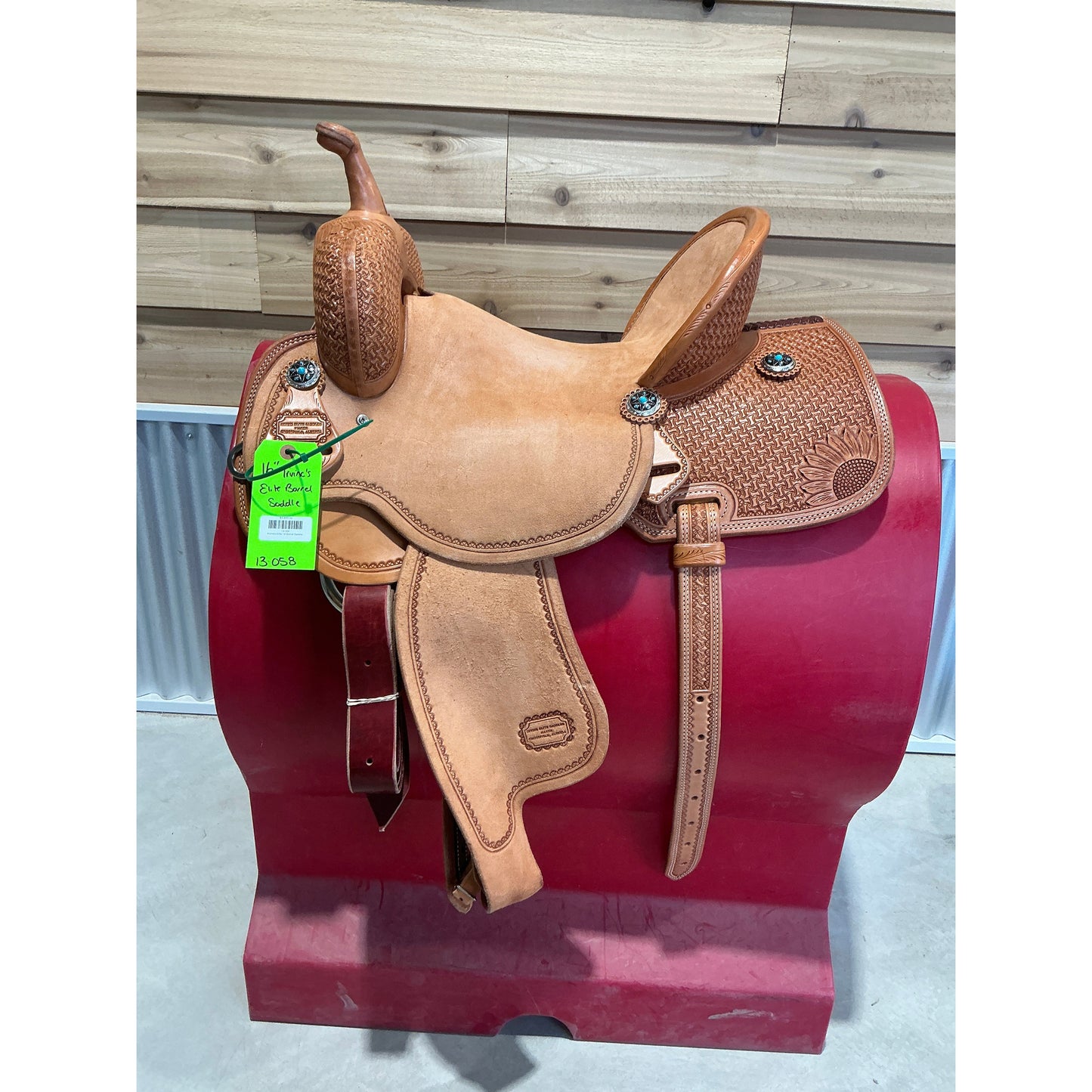 Irvine Elite 16" Barrel Saddle