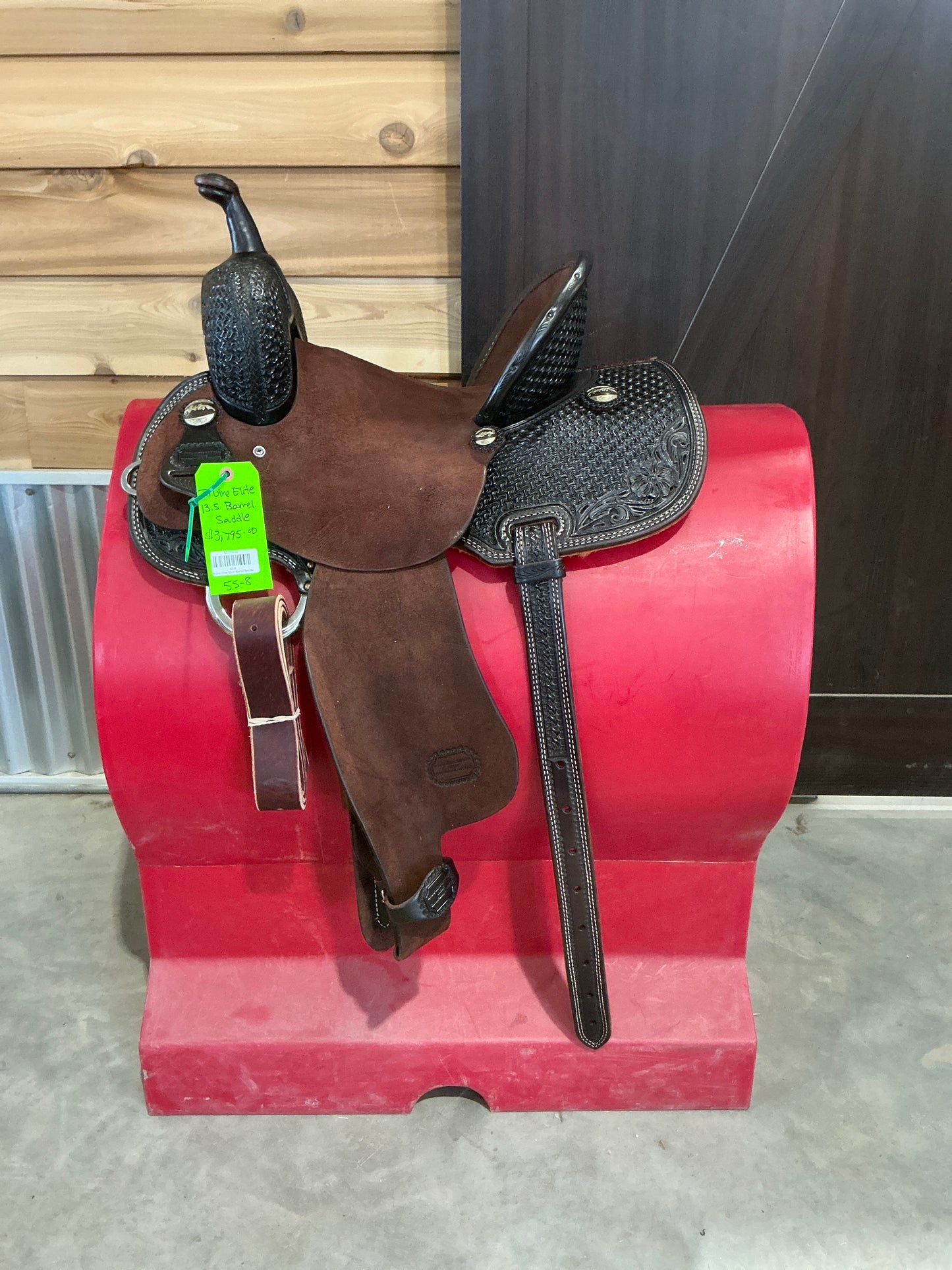 Irvine Elite 13.5" Barrel Saddle