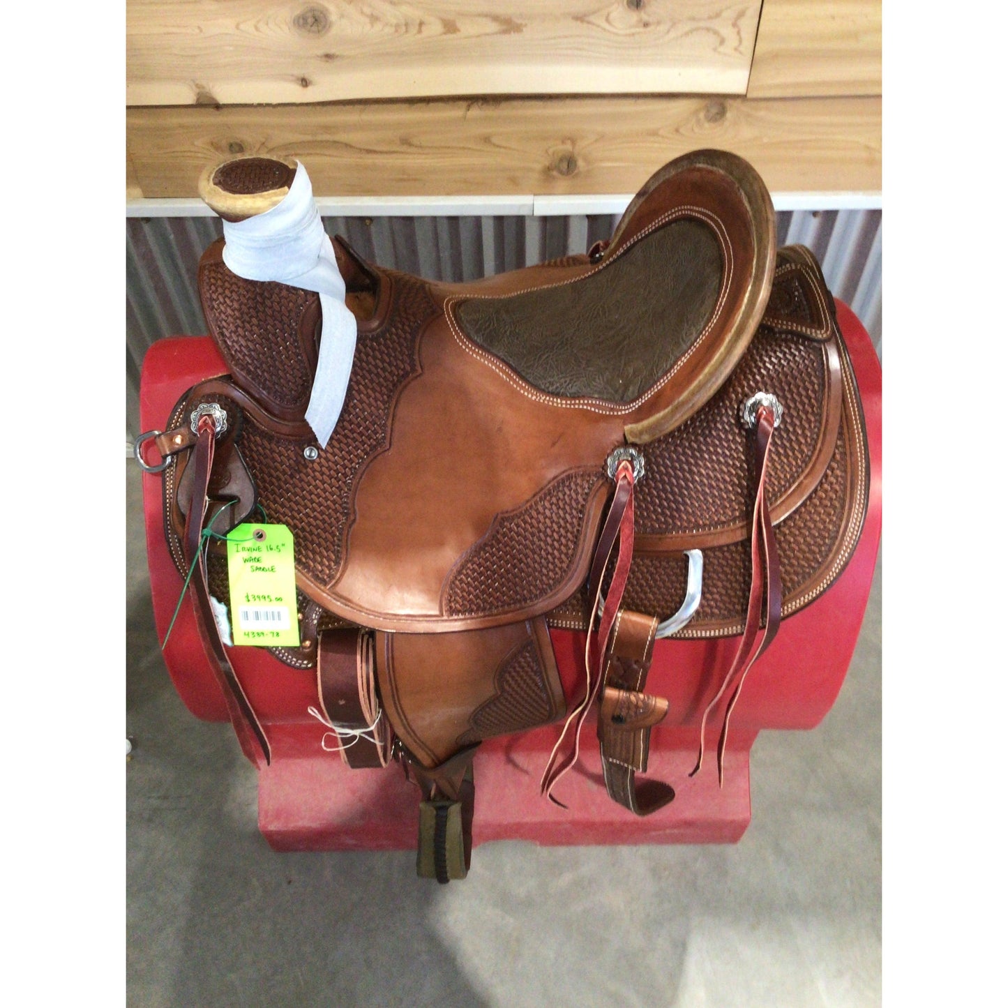 Irvine 16.5" Wade Saddle