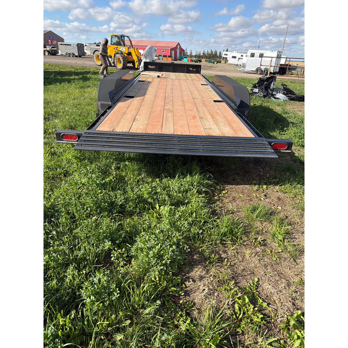 2025 Falcan FLT-370-22' Tilt Deck-Black