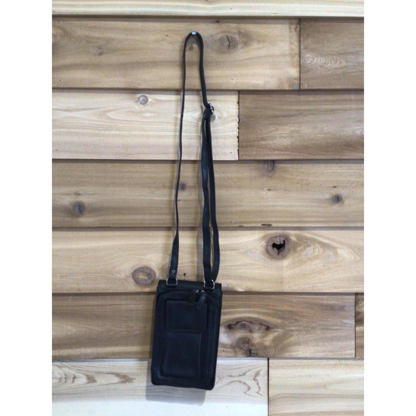 Rugged Earth Women's Bag - Black