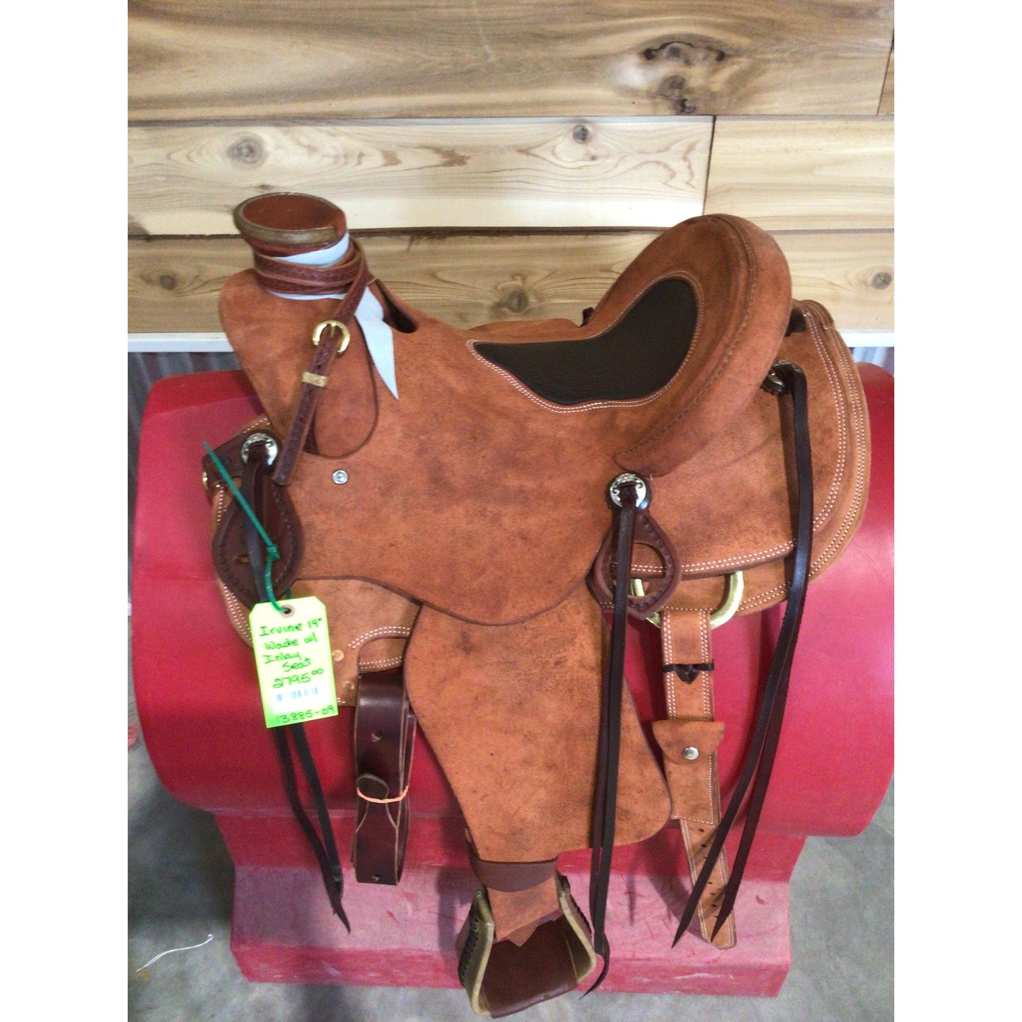 Irvine's 14" Wade Saddle w/ Inlay Seat