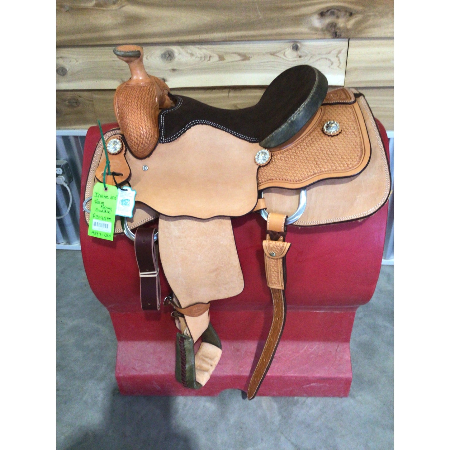 Irvine 15.5" Team Roping Saddle