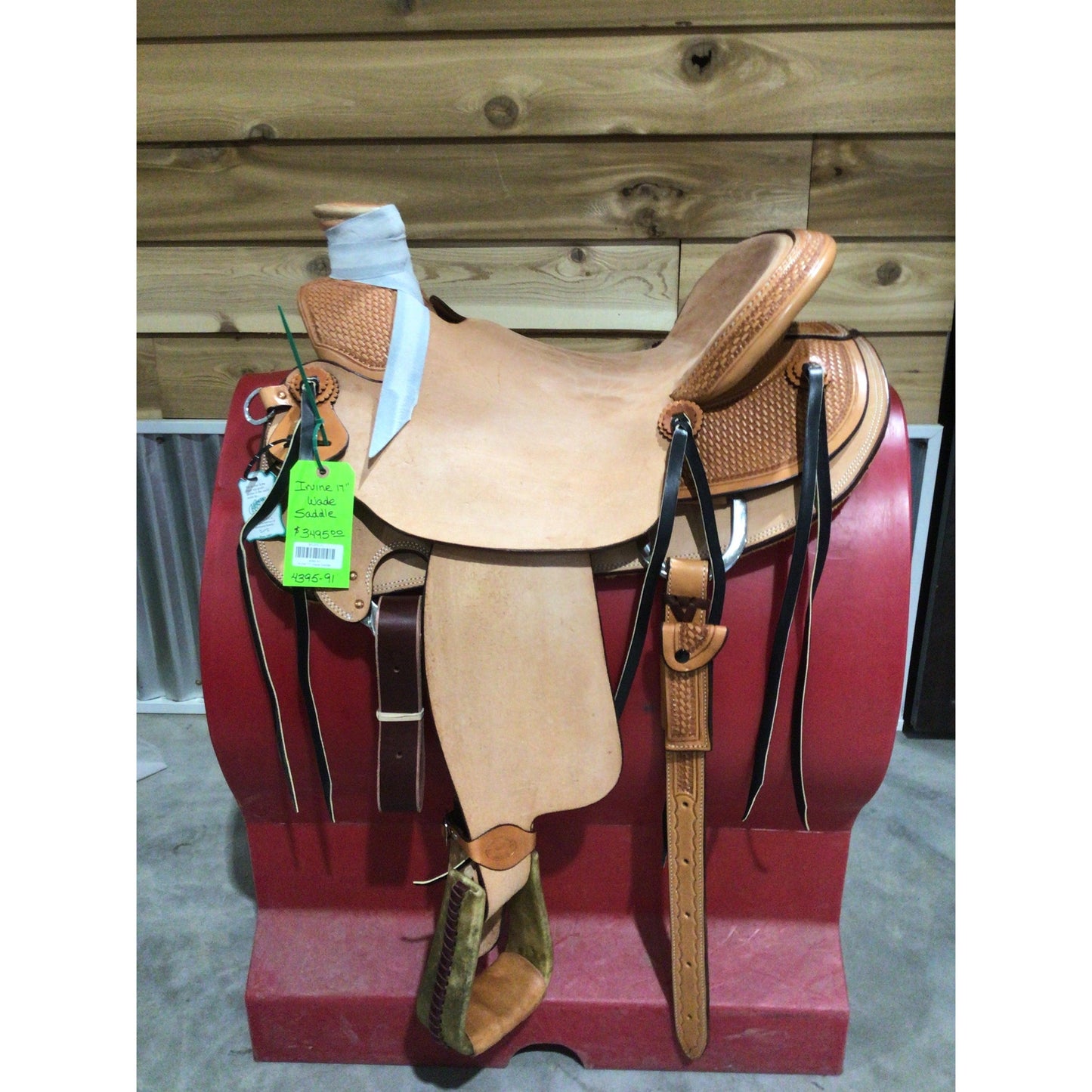 Irvine 17" Wade Saddle