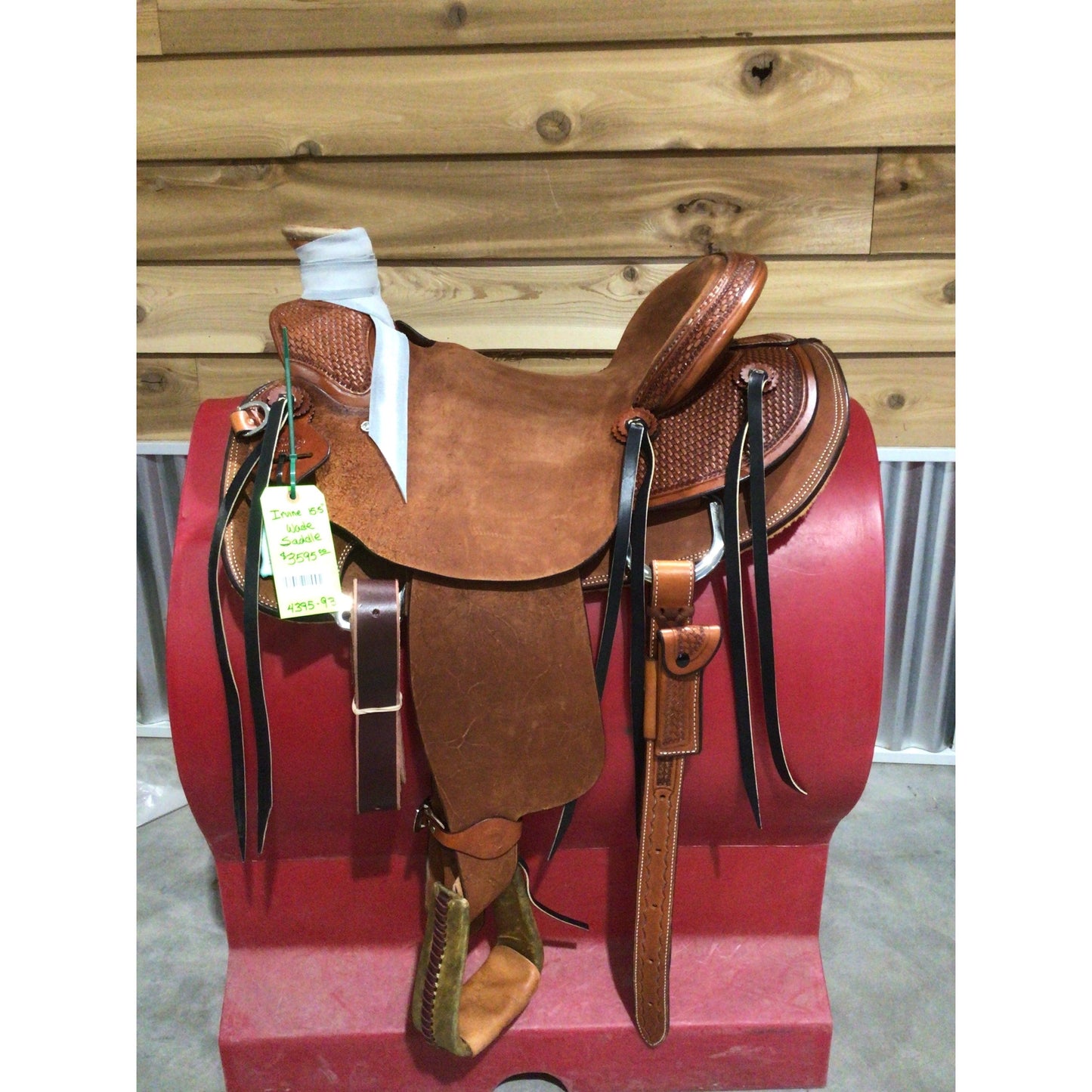 Irvine 15.5" Wade Saddle