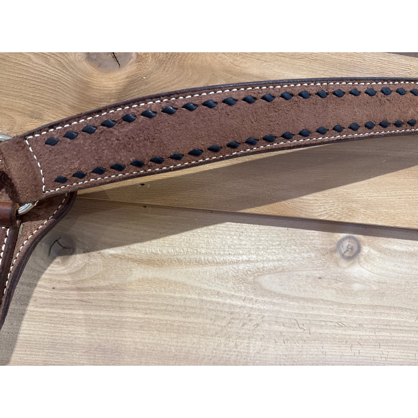 Irvine Breast Collar 1 3/4" Barrel Roughout- Black Buckstitch