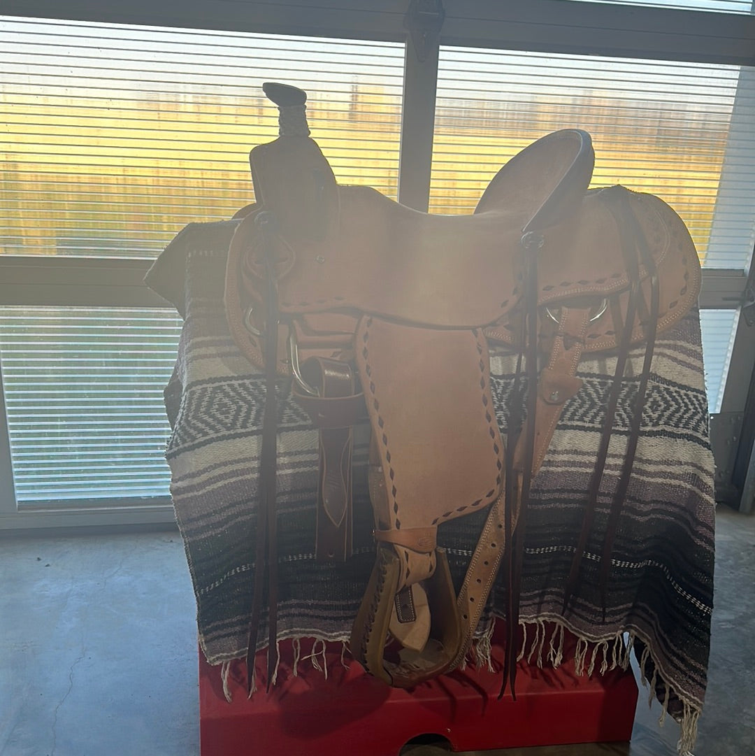 Irvine 16.5" Ranch RO Buckstitch