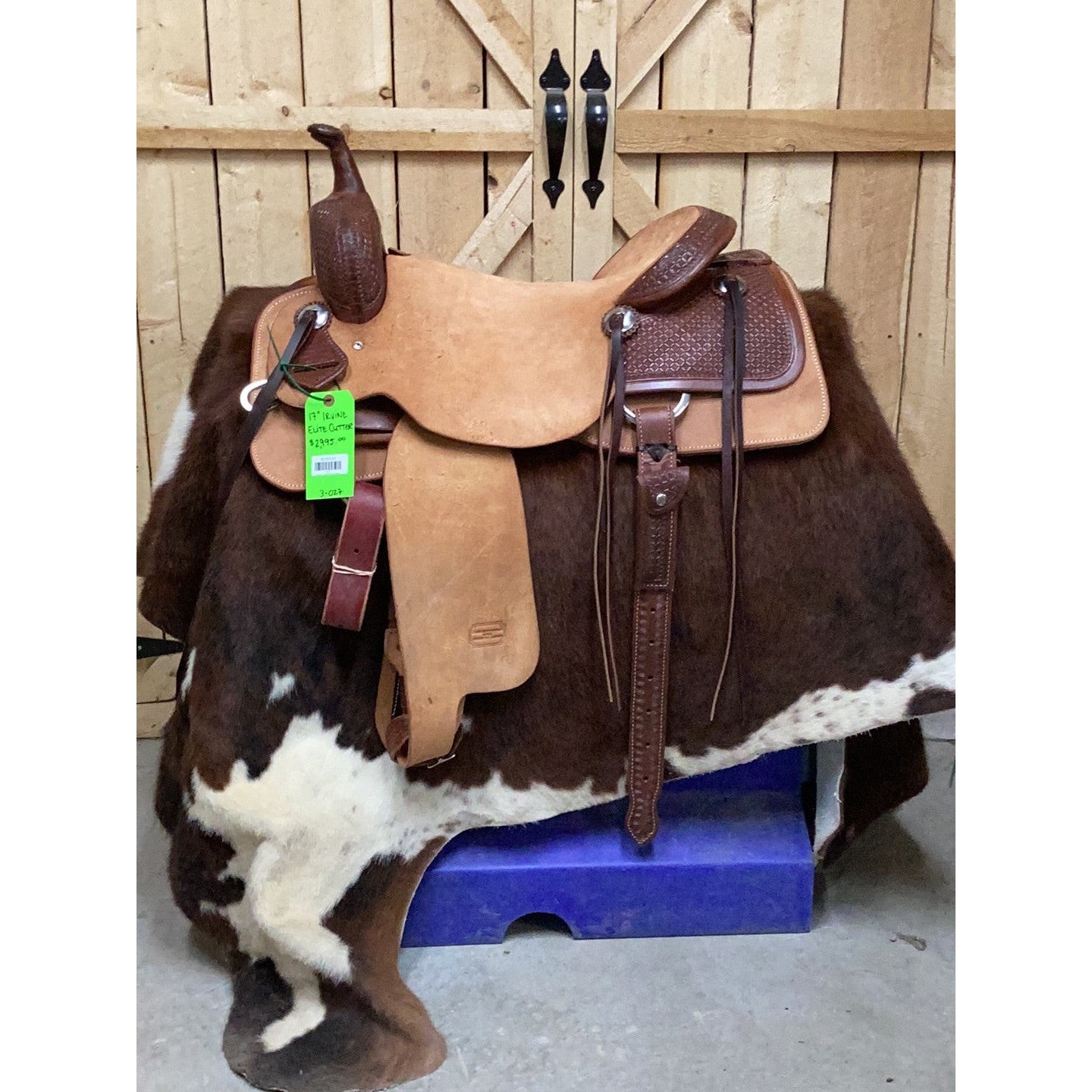 Irvine 17" Elite Cutting Saddle