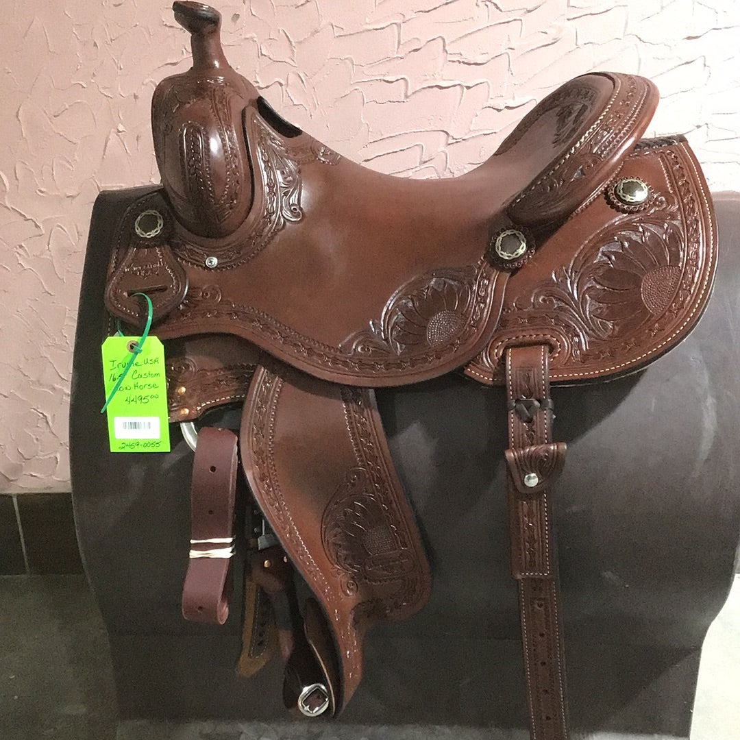 Irvine  USA  16.5"    Custom Cow Horse Saddle