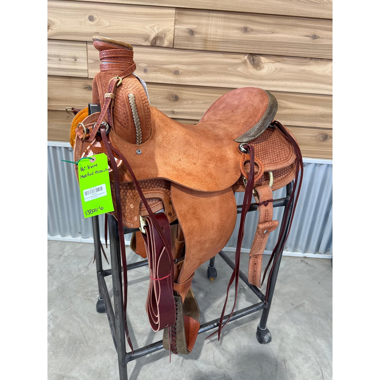 Irvine's 16" Modified Association- Post Horn