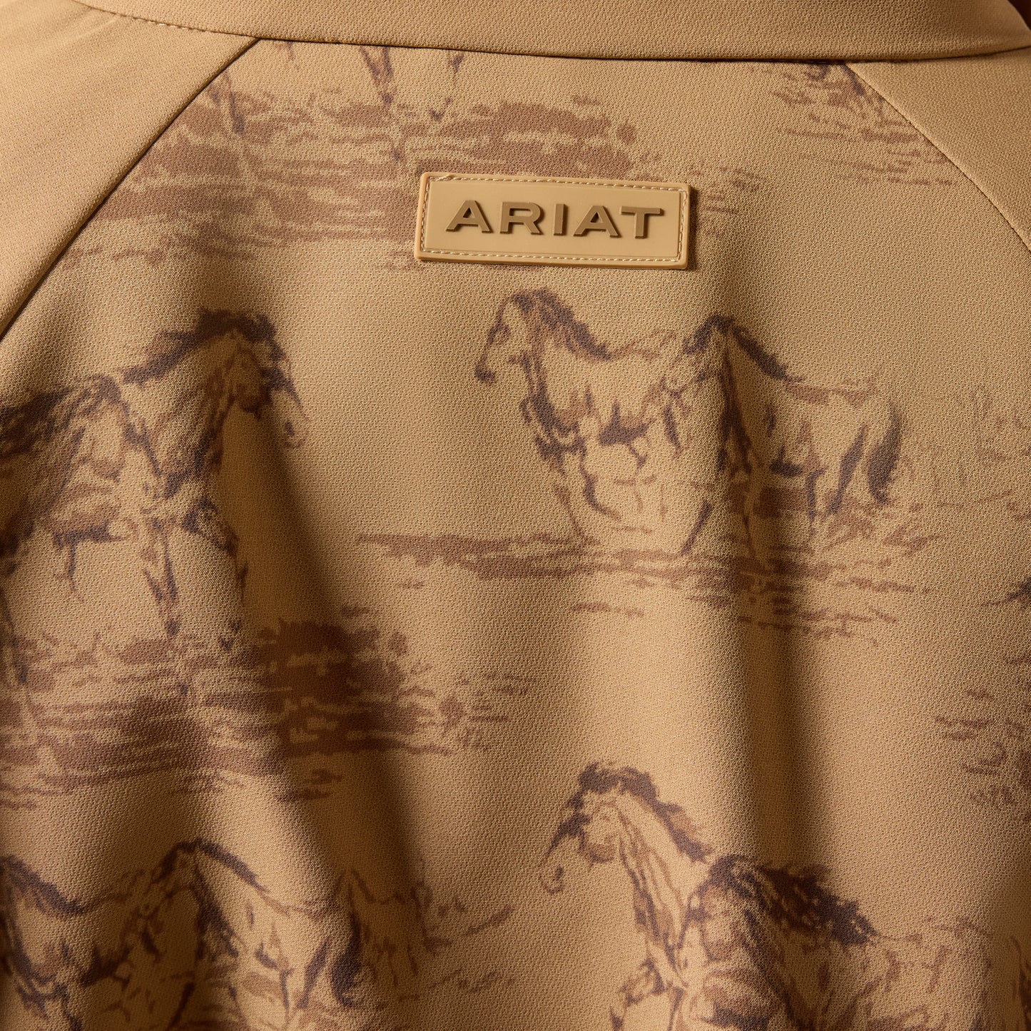 Ariat Women's Atlas Jacket - Tiger's Eye/Wild Horses Print