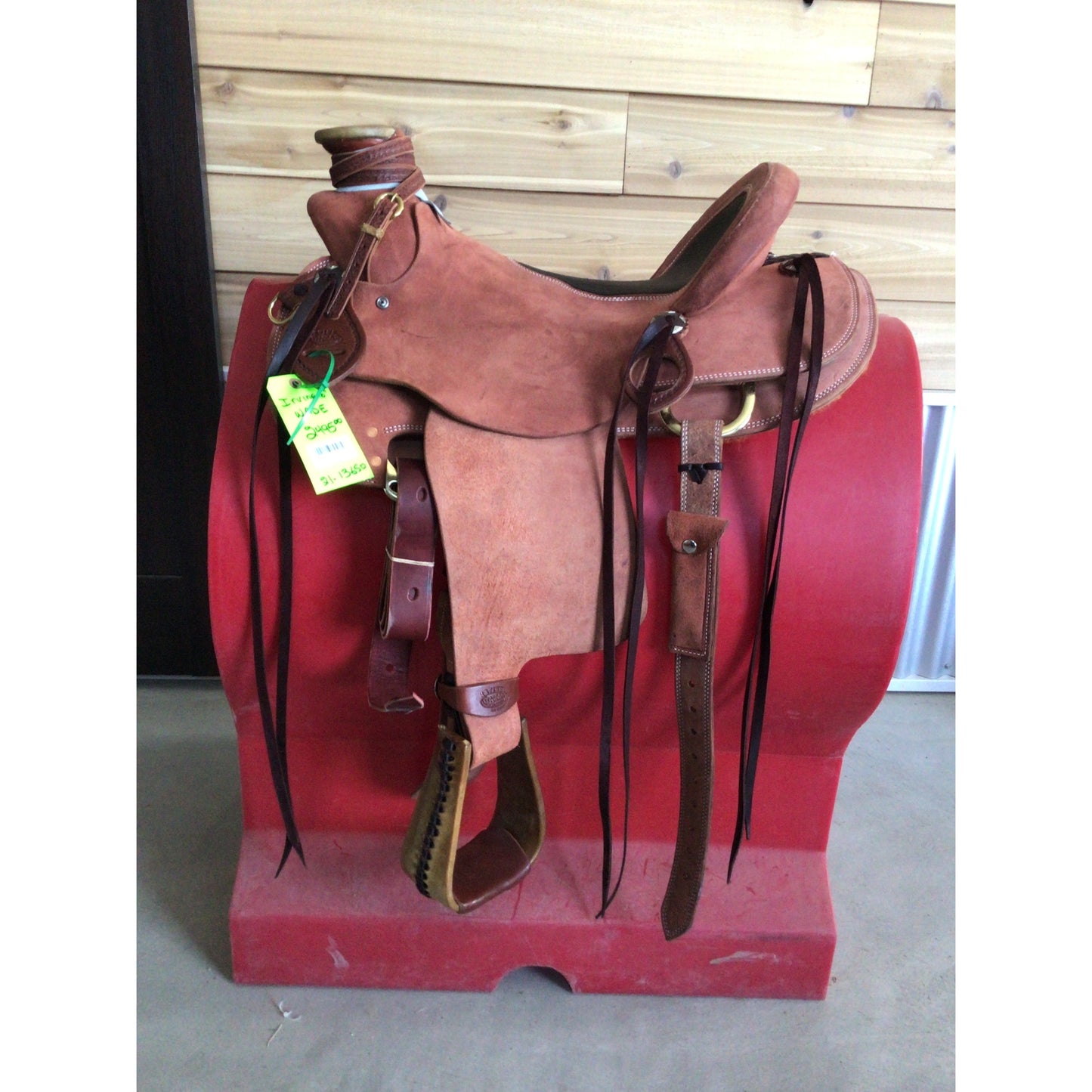 Irvine 16" Wade Saddle