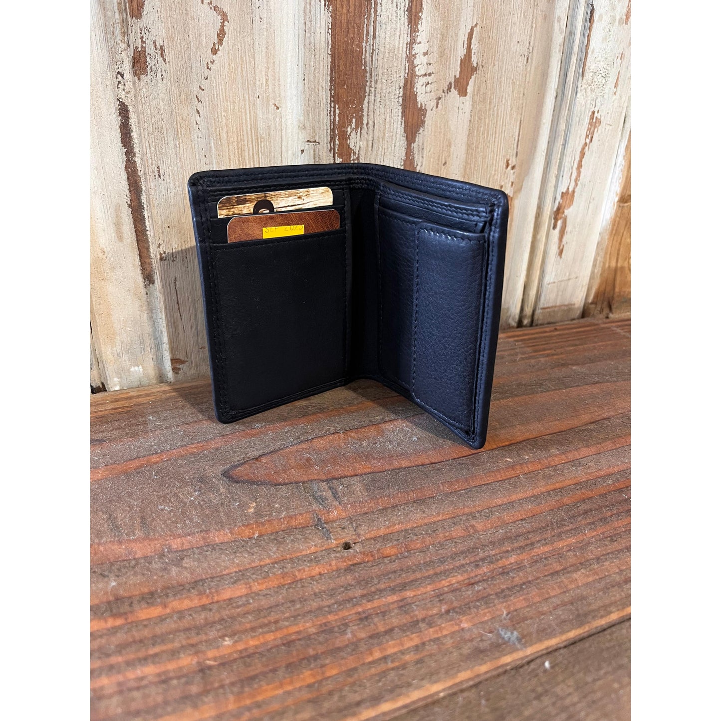 Rugged Earth Leather Wallet - Black