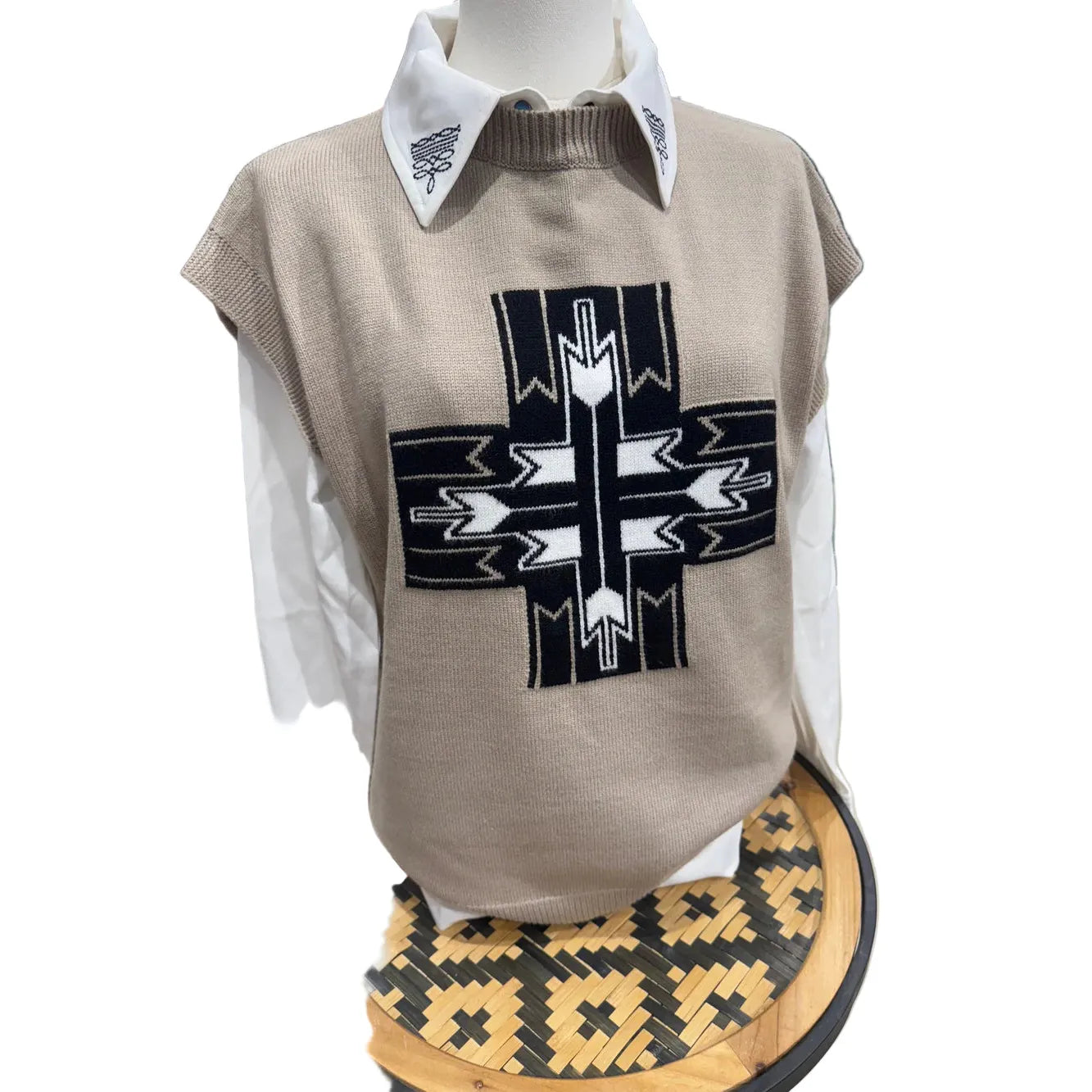 Rockin A Design Women's Santa Fe Cross Western Sweater- Tan