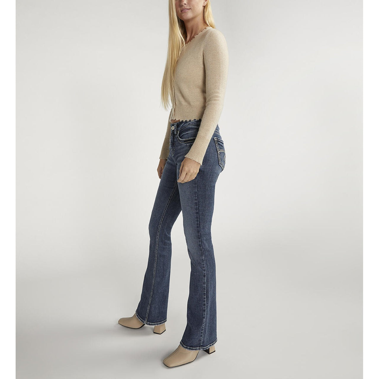 Silver Women's Suki Mid Rise Bootcut Jeans - Indigo