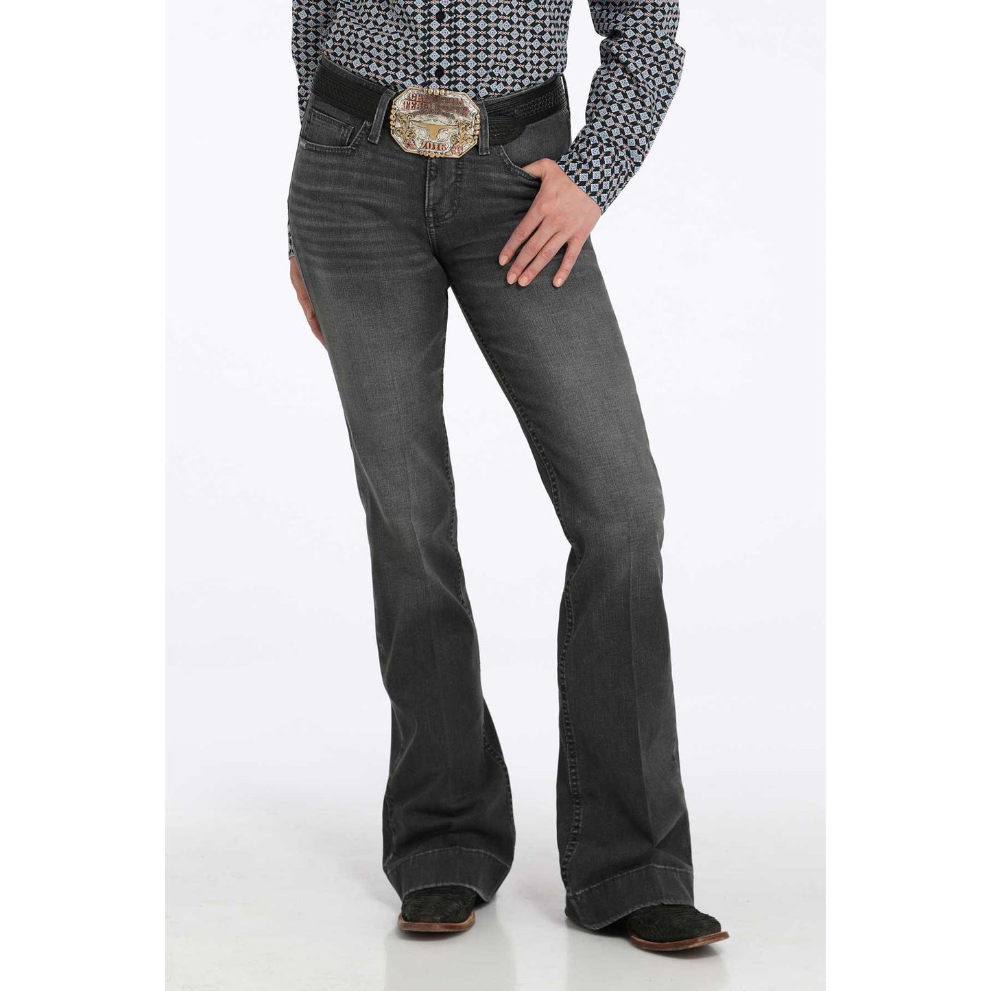Cinch Women's Moderate Rise Lynden Slim Trouser - Black