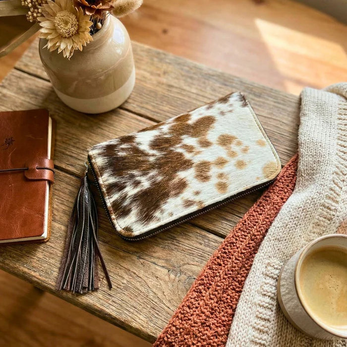 El Paso Cowhide Fringed Wallet