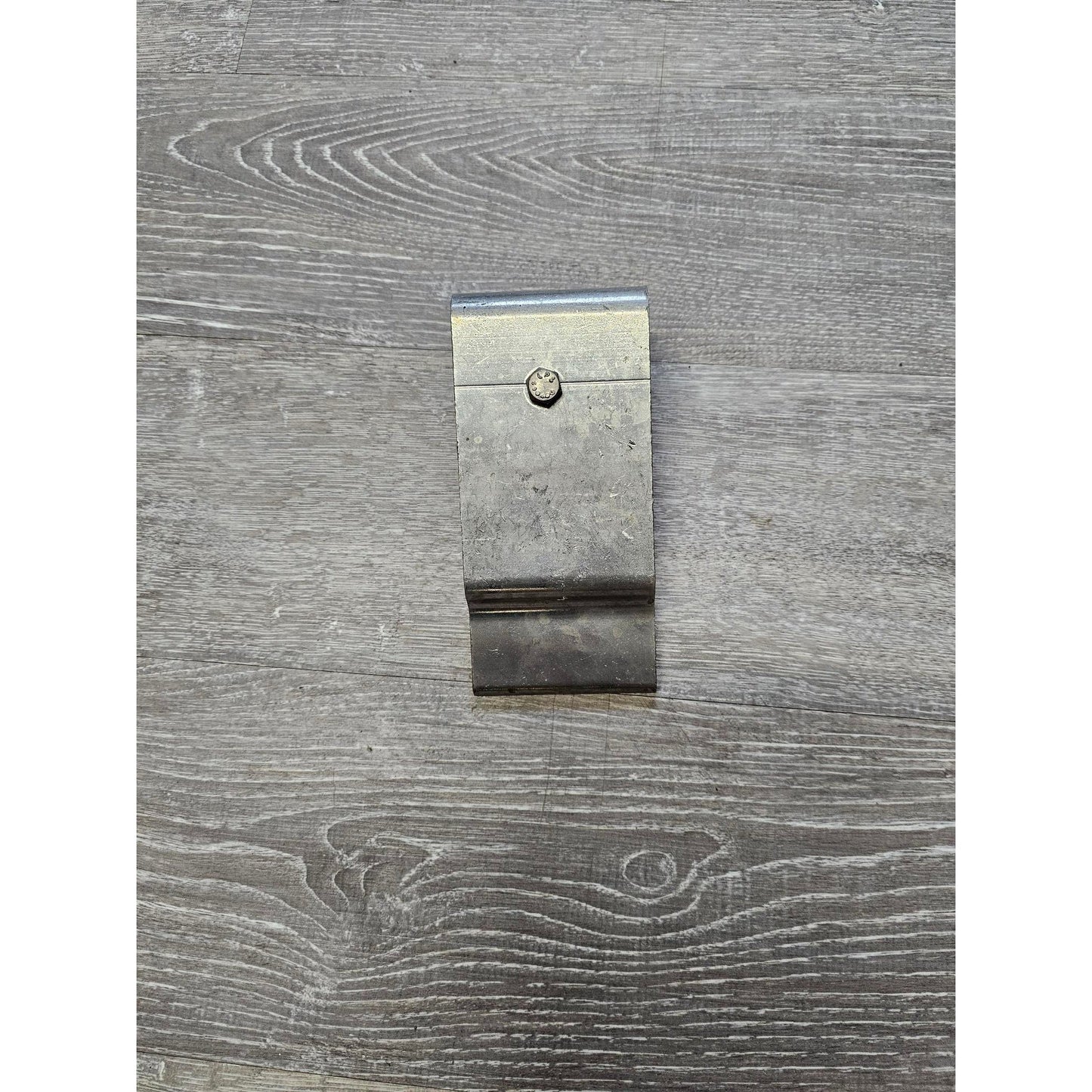 Aluminum Gate Bracket w/Black Roller Wheel