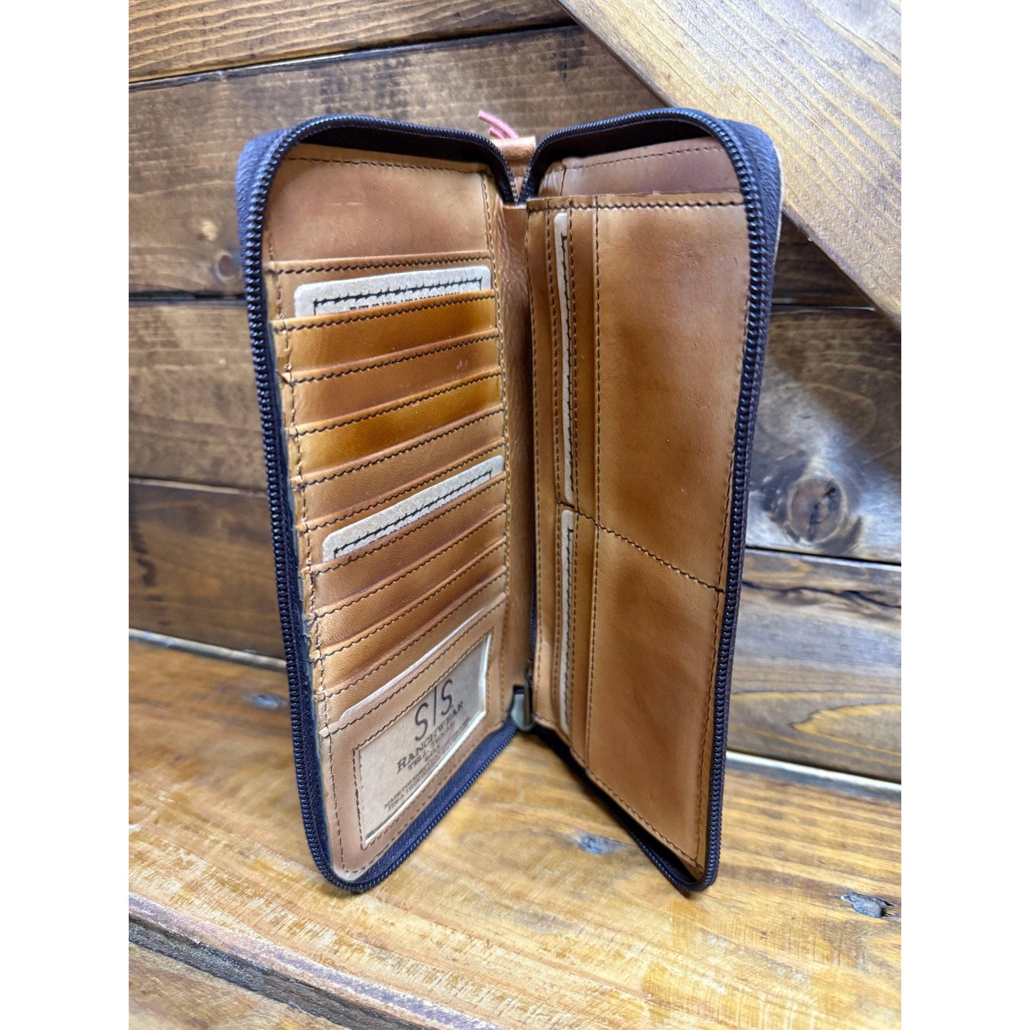 STS Bandera Berkley Bifold Wallet