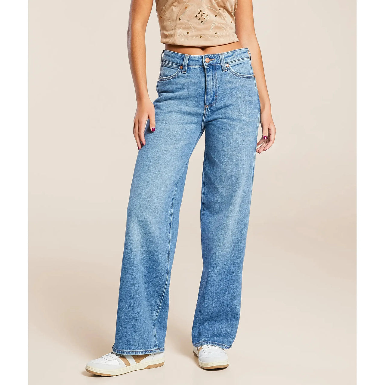 Wrangler Women's Loose Straight Mid Rise Jeans- Austin