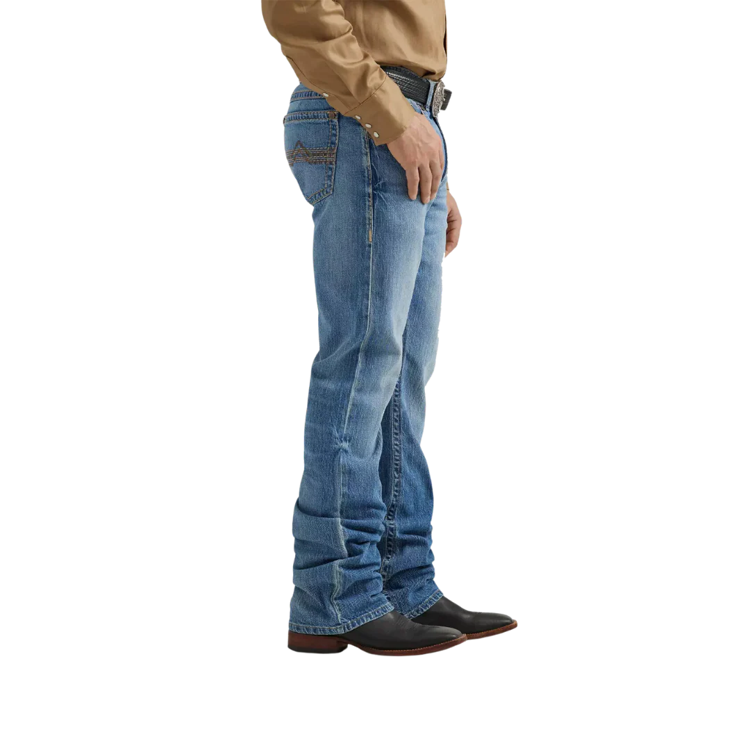 Wrangler Men's Rock 47 Slim Bootbut Jeans