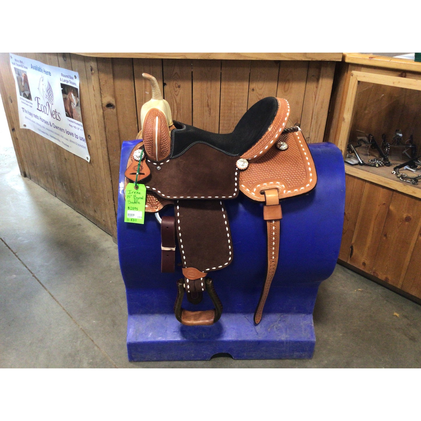 Irvine 15" Barrel Saddle